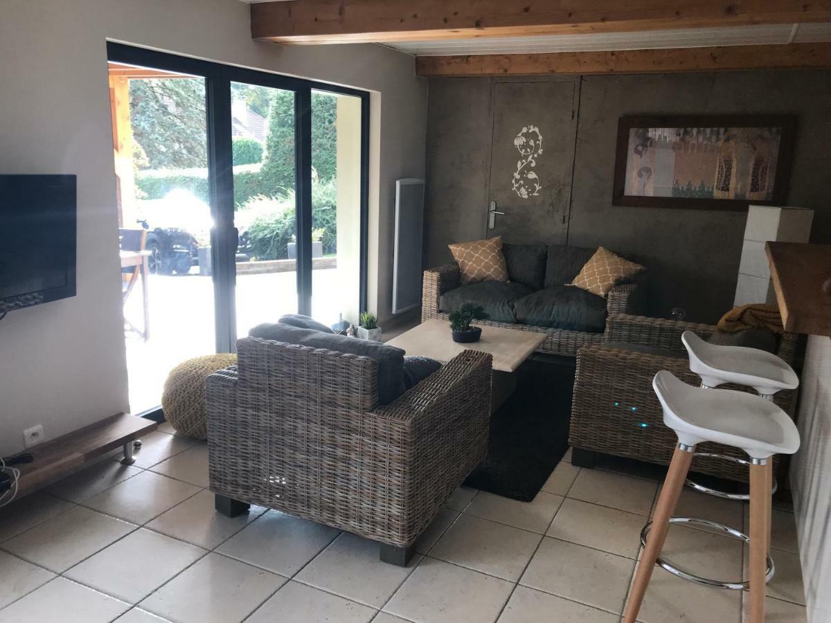 Appartement Sevrier Terrasse Et Jardin エクステリア 写真